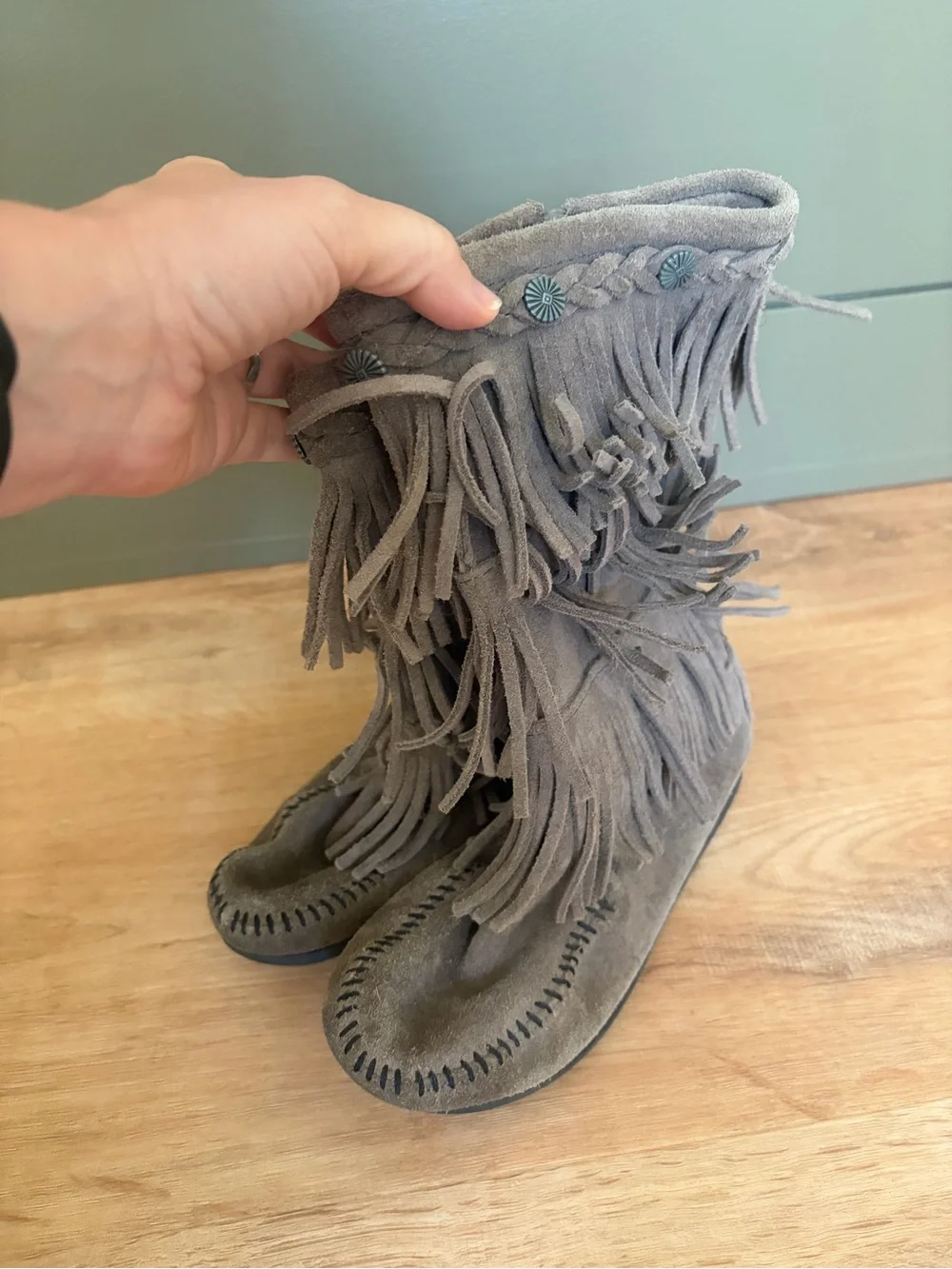Minnetonka Girls Suede 3 Layer Fringe Moccasin Boots - Taupe Grey Size 2